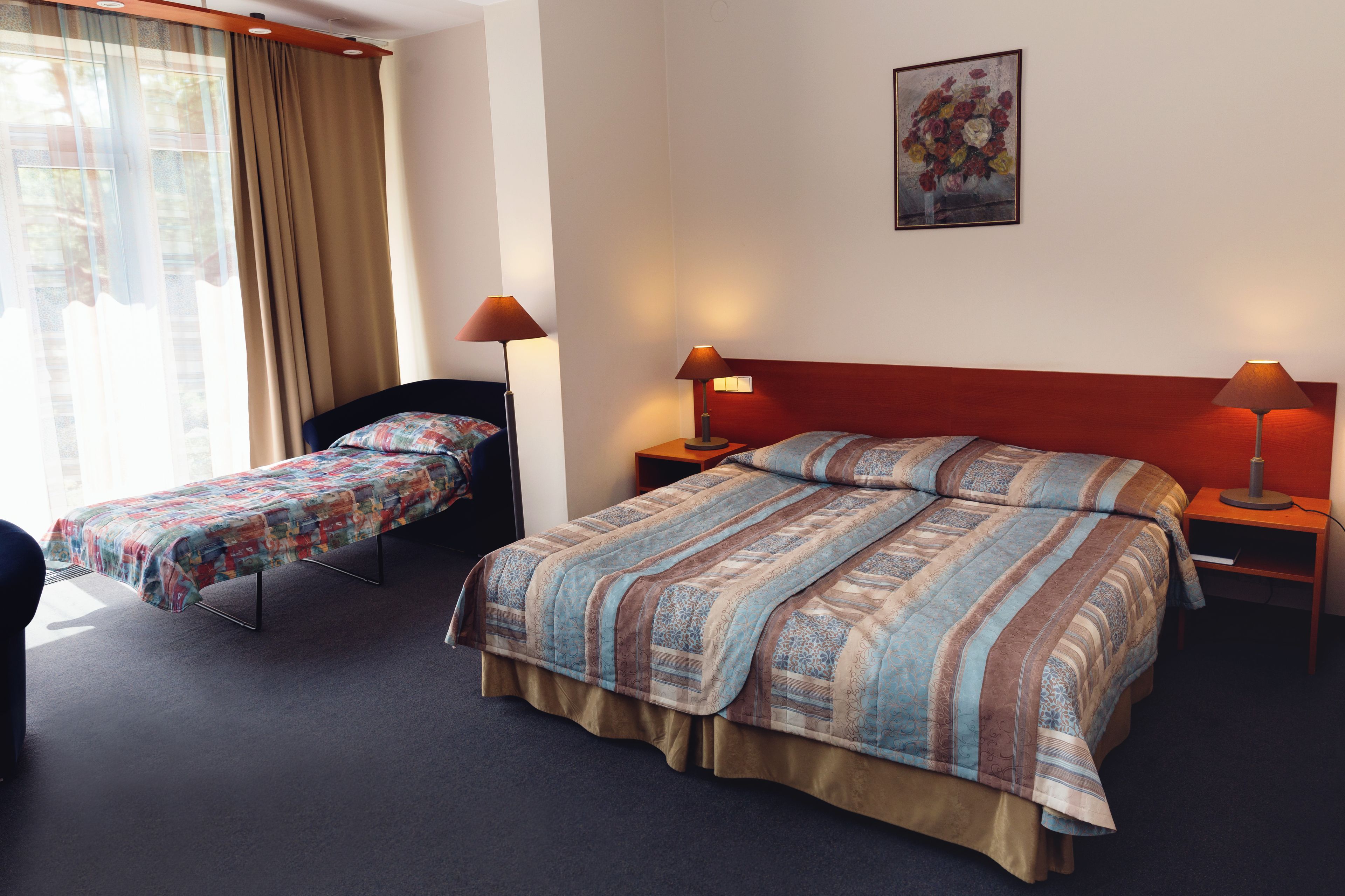 triple room | minibar, in-room safe, blackout curtains, soundproofing