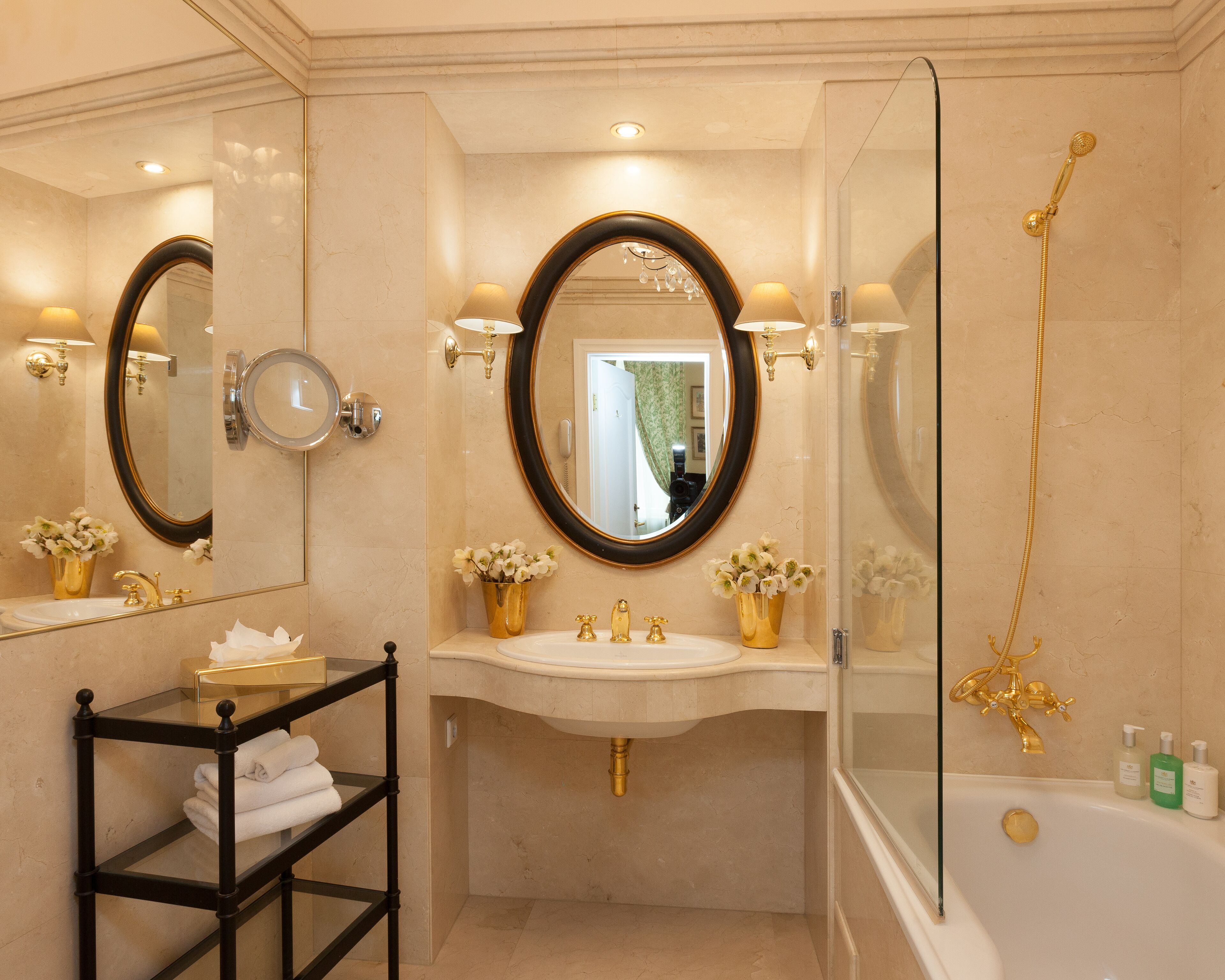 family room with spa access | bathroom | combined shower/bathtub, designer toiletries, hair dryer, bathrobes