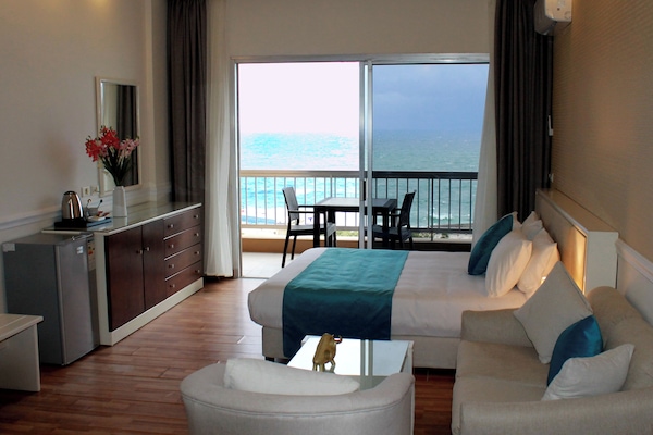 1 bedroom, minibar, in-room safe, desk