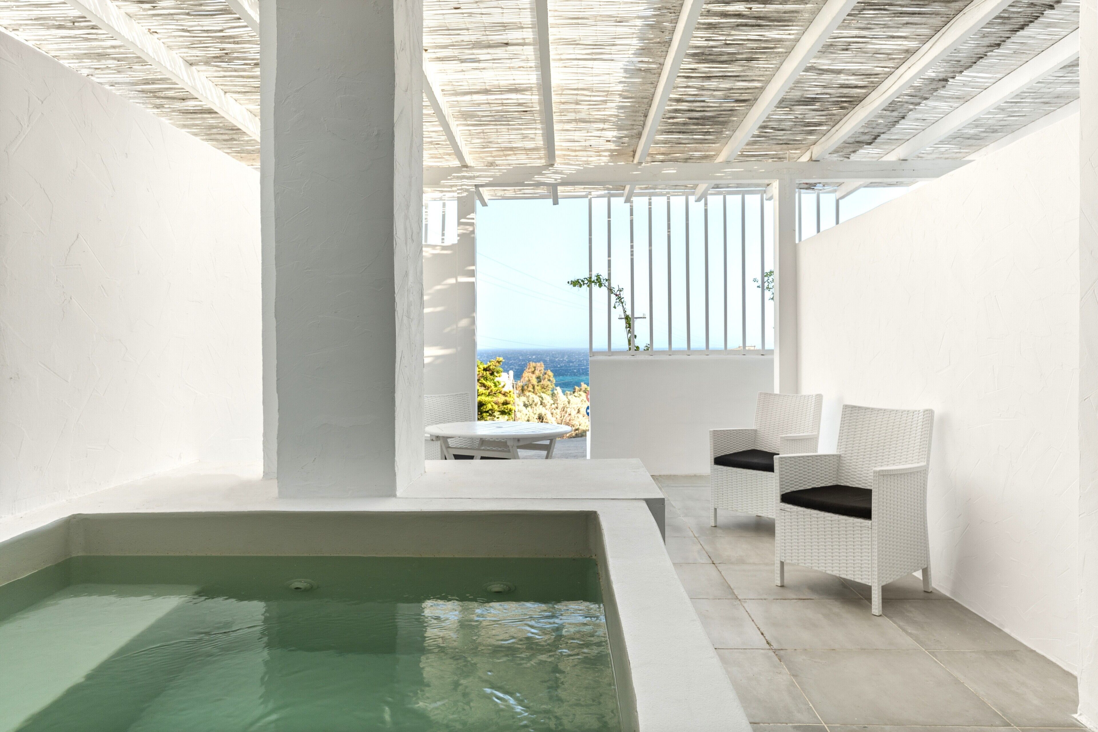 Foto - Mr. and Mrs. White Tinos