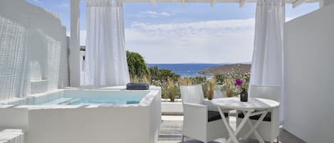 Suite Deluxe, bain Ă remous | Balcon