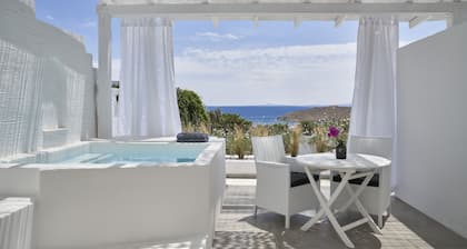 Mr & Mrs White Tinos