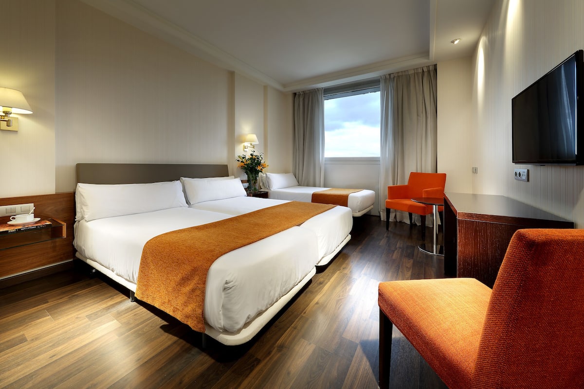 Minibar, in-room safe, desk, soundproofing