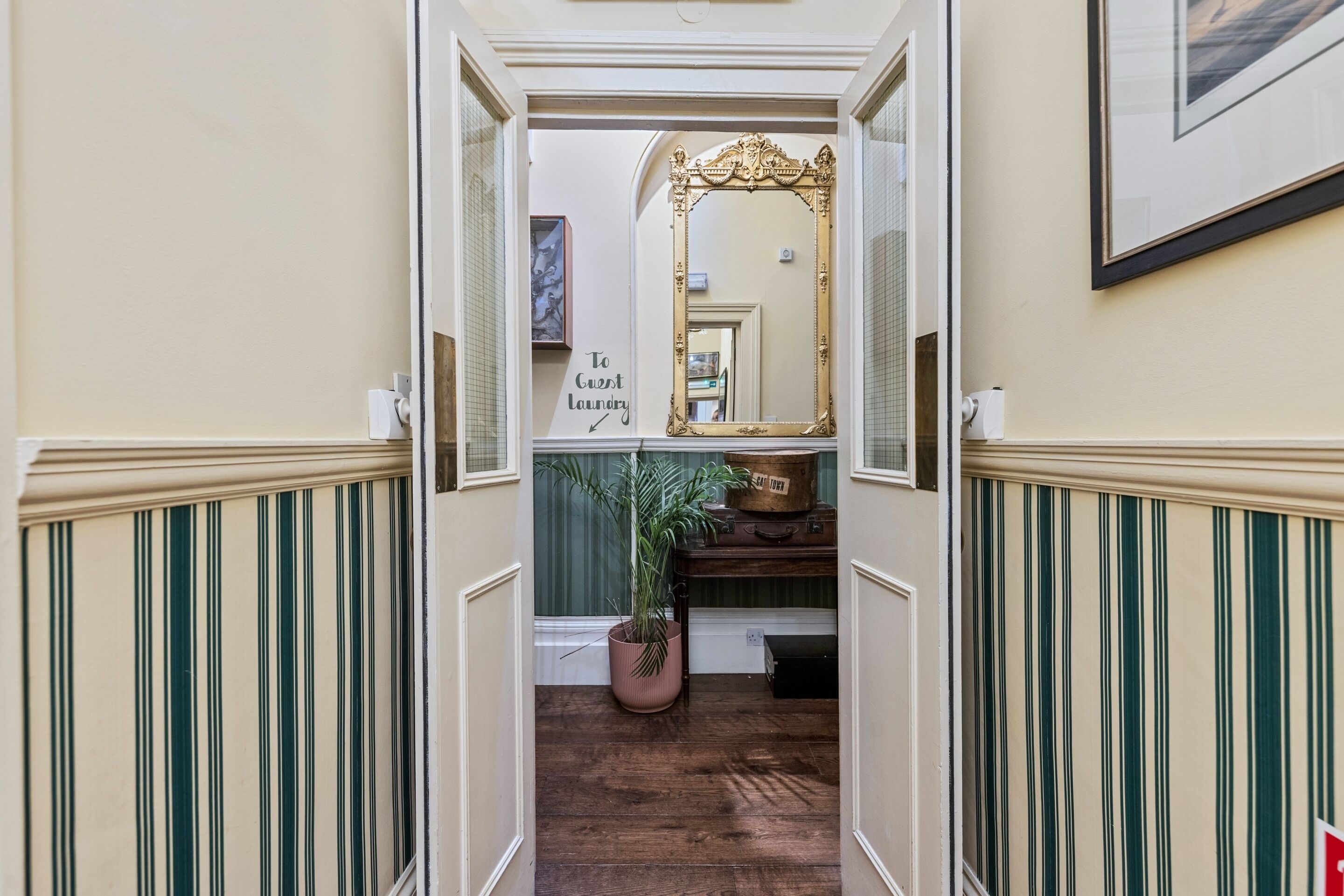 Photo - Vancouver Hotel & Studios