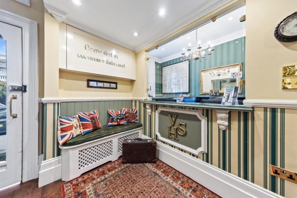 Photo - Vancouver Hotel & Studios