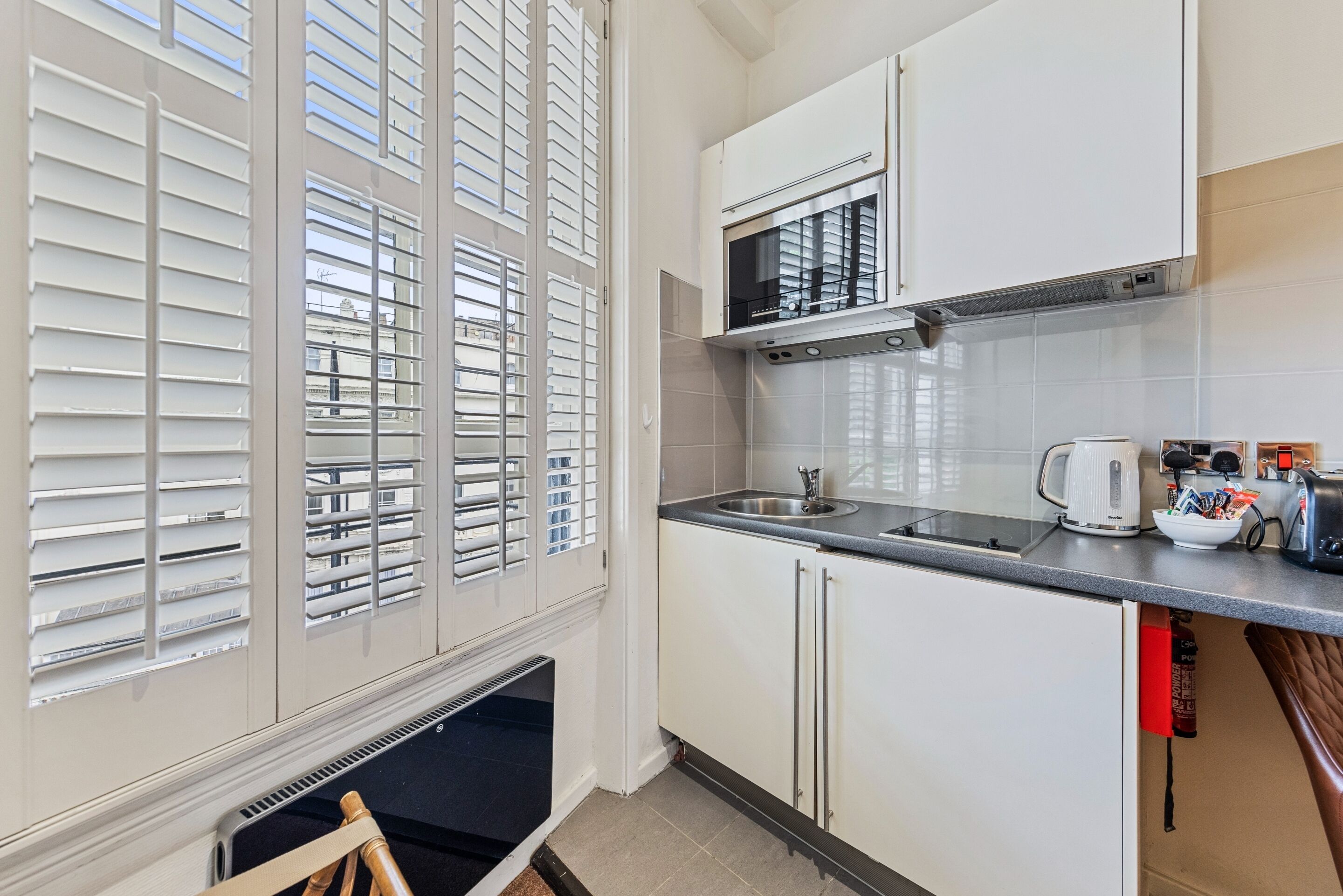 Photo - Vancouver Hotel & Studios