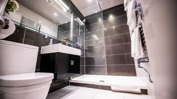 Apartment, Private Bathroom | Bathroom