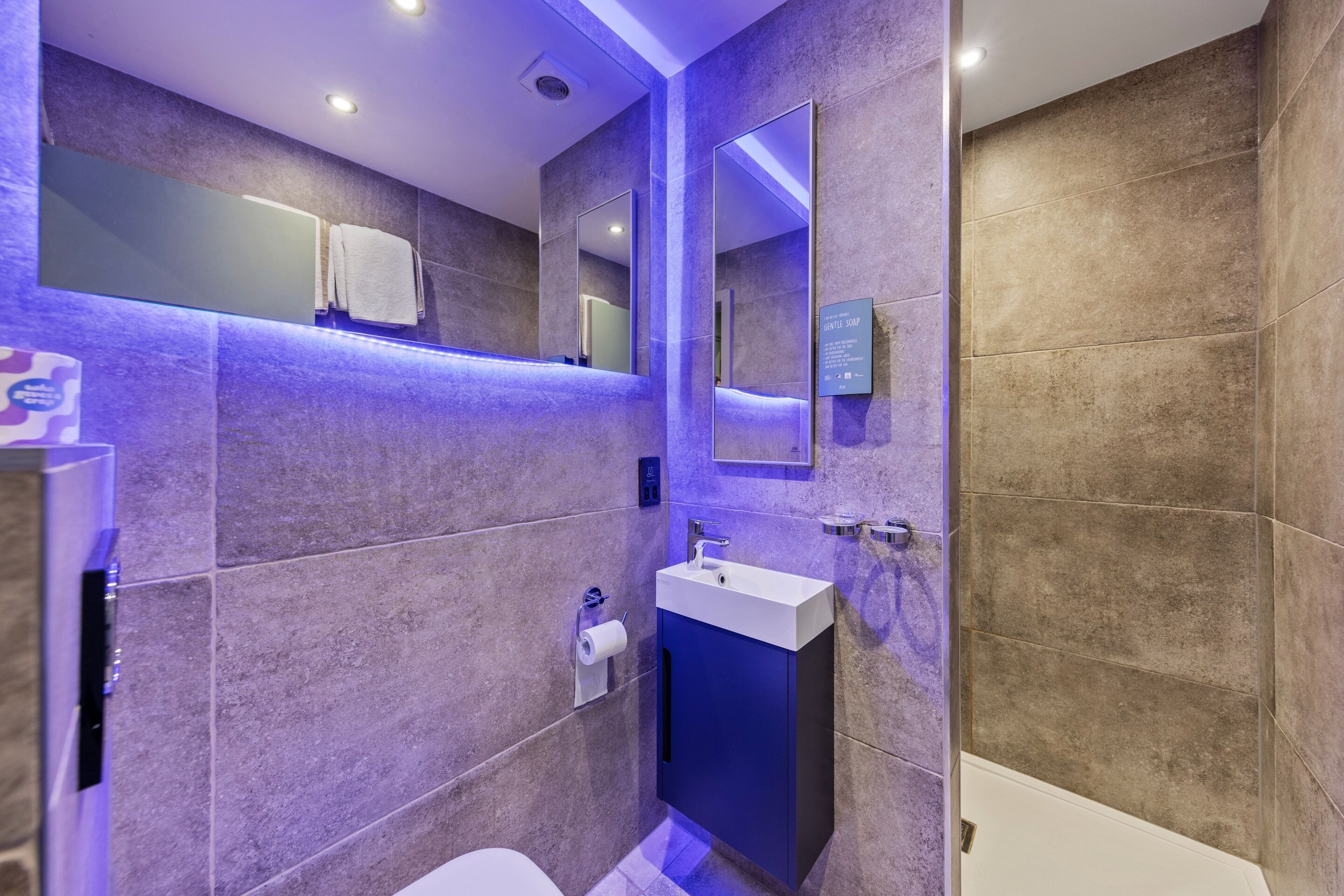 Photo - Vancouver Hotel & Studios