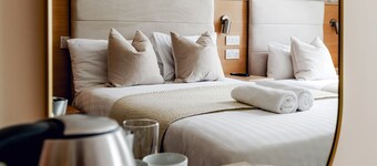 Mina Hotel
