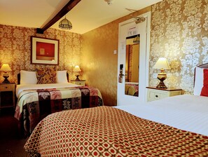 Egyptian cotton sheets, premium bedding, in-room safe