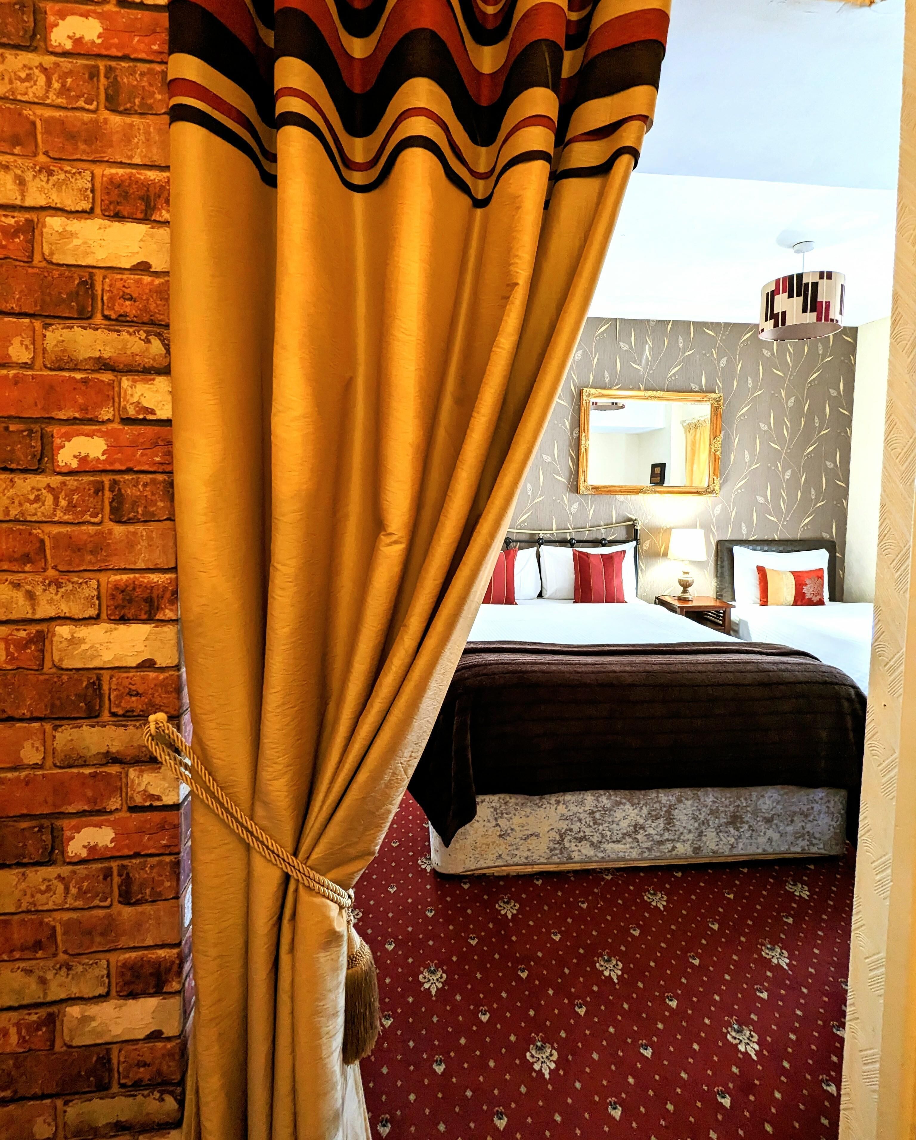 Egyptian cotton sheets, premium bedding, in-room safe