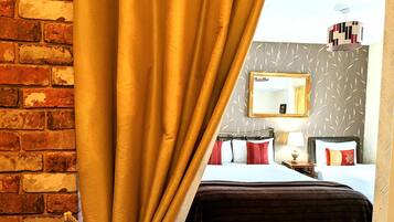 Egyptian cotton sheets, premium bedding, in-room safe