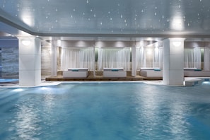 Sauna seca, banheira de hidromassagem, sauna a vapor, banho turco/hammam