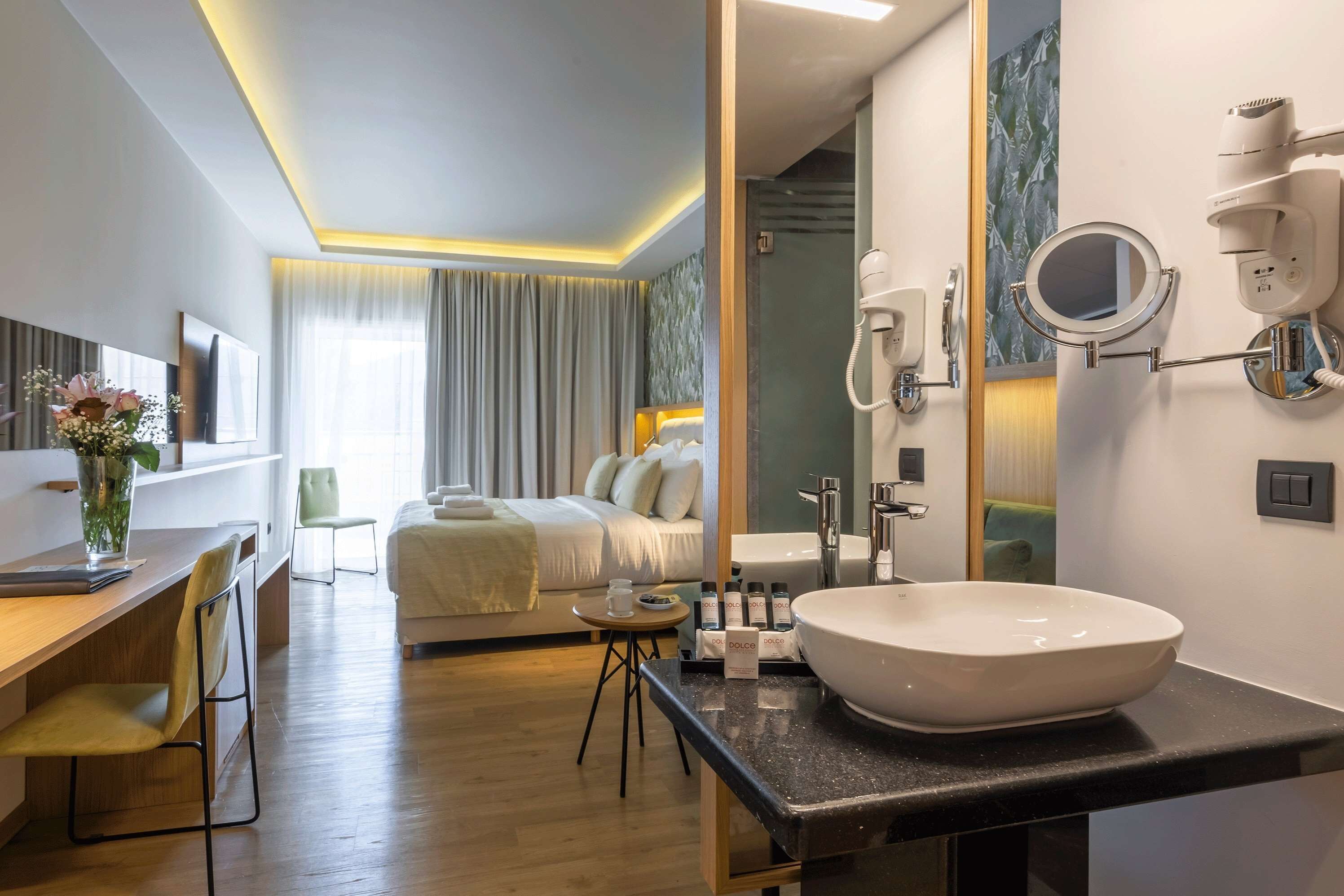 1 bedroom, minibar, in-room safe, desk