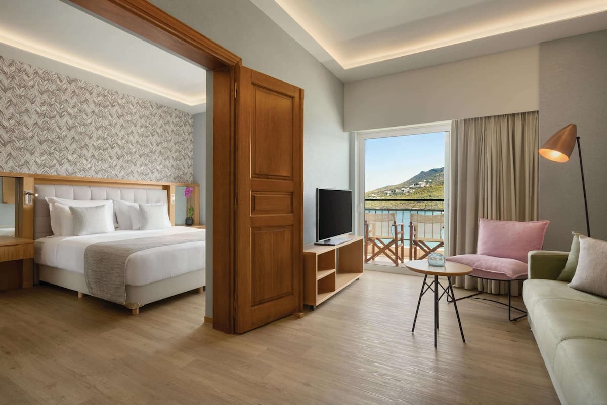 1 bedroom, minibar, in-room safe, desk