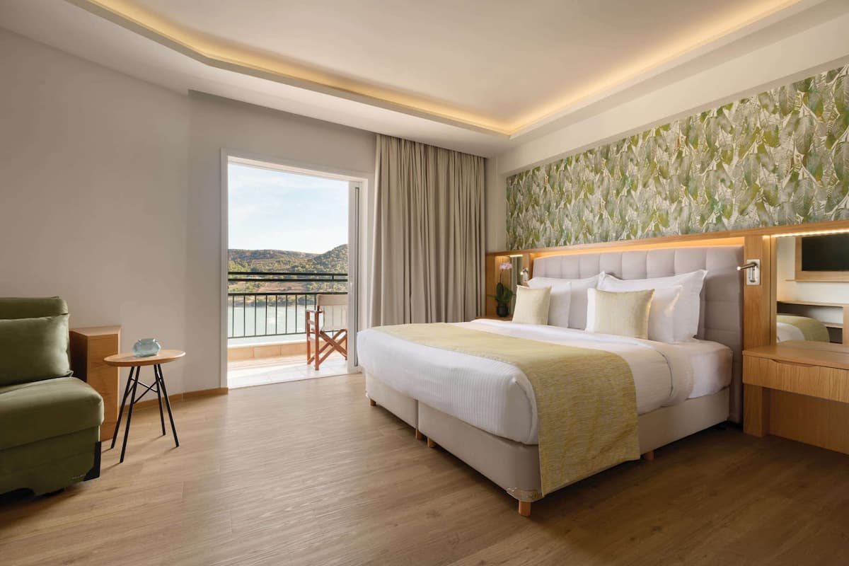 1 bedroom, minibar, in-room safe, desk