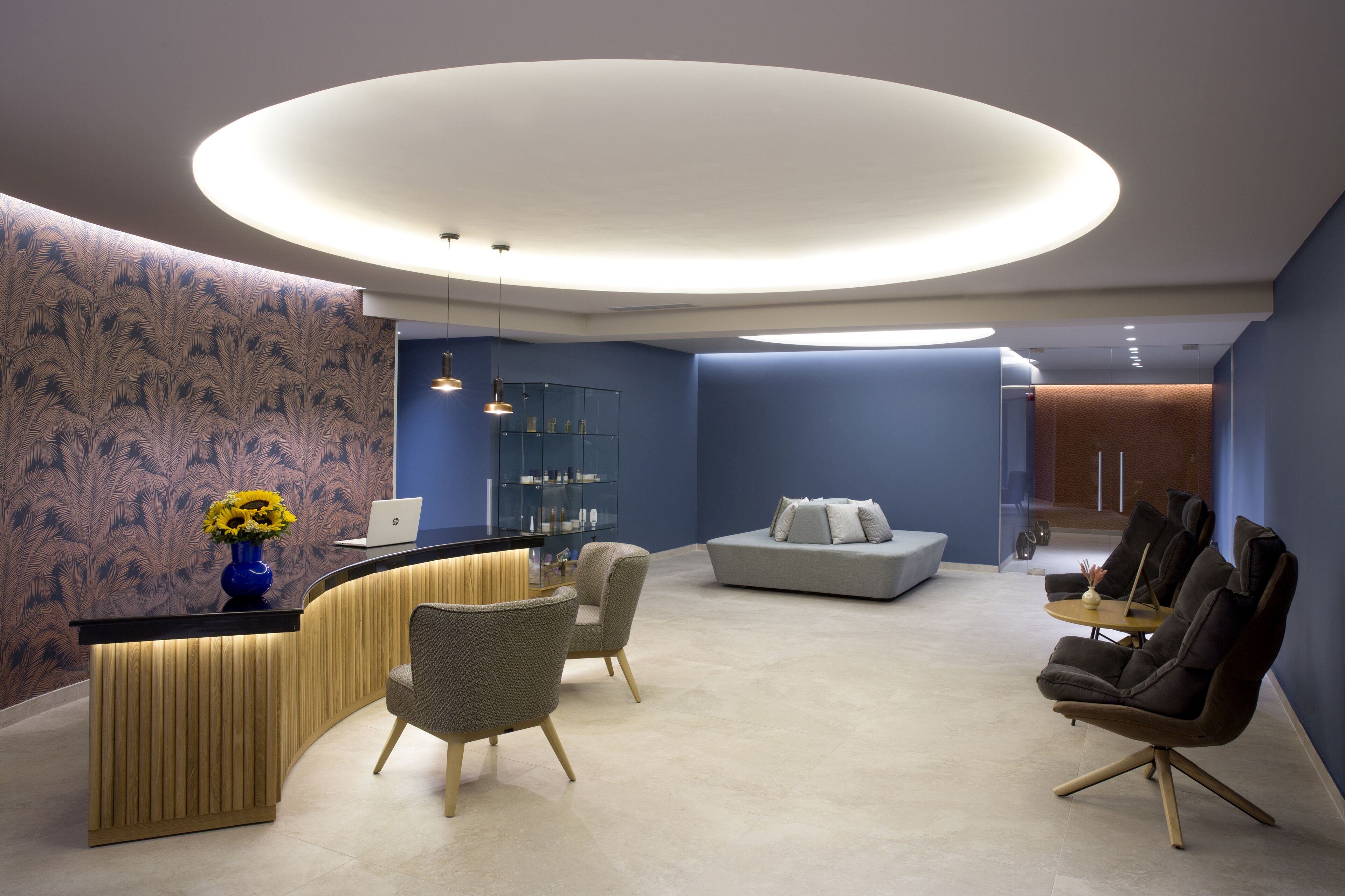 sauna, hot tub, steam room, turkish bath/hammam, body treatments