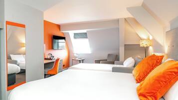Chambre familiale, 1 lit double et 1 canapé-lit, non-fumeur (Standard) | Literie de qualité, bureau, espace de travail pour ordinateurs portables