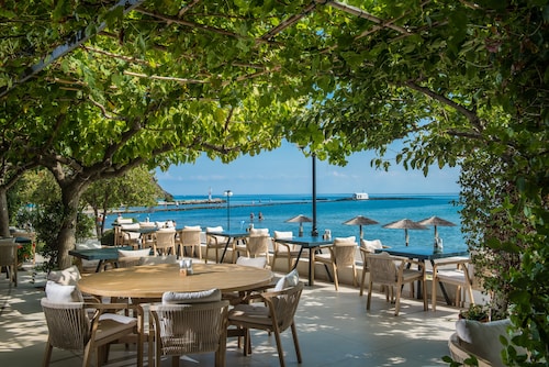 Corissia Beach Hotel