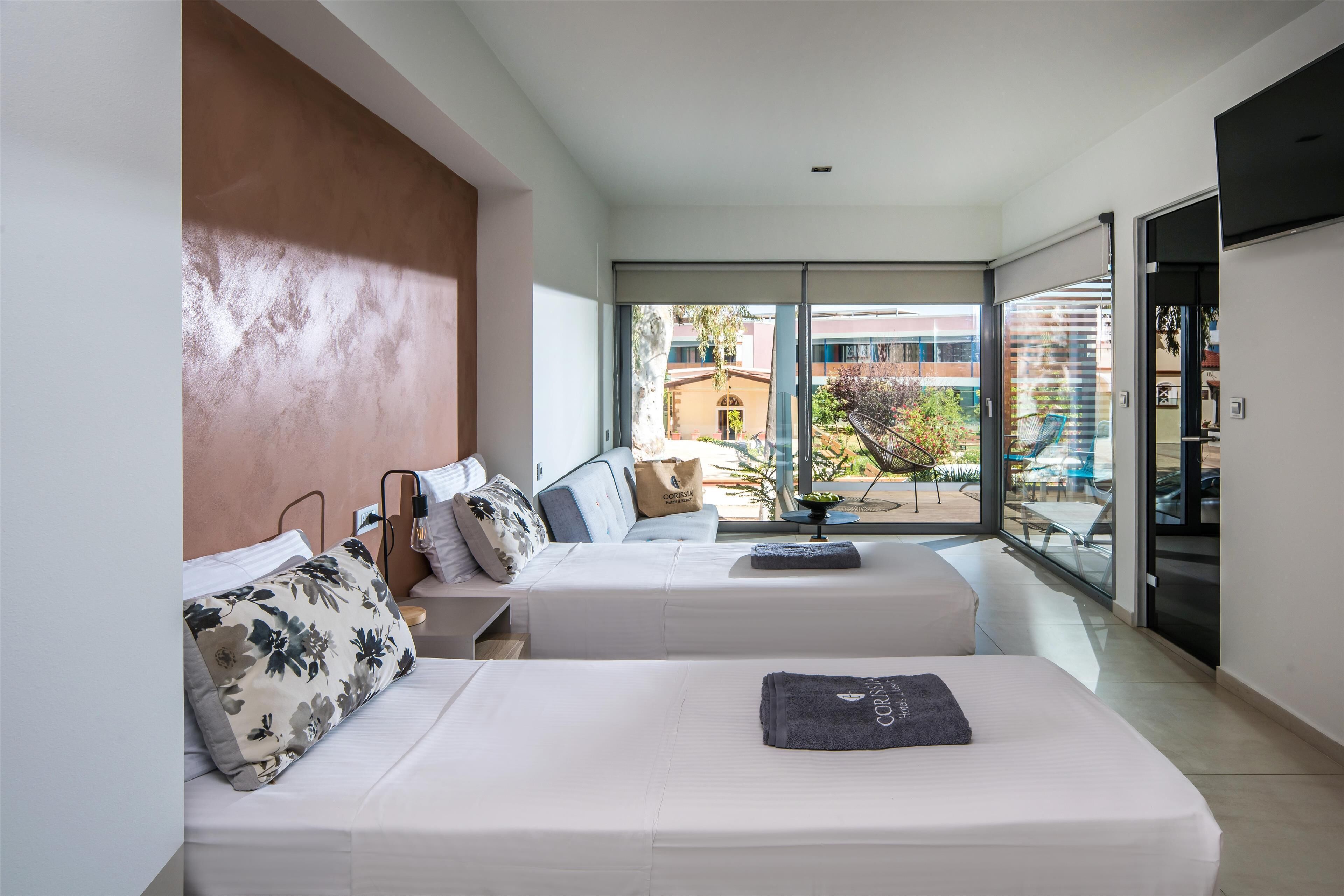 in-room safe, soundproofing, free wifi, bed sheets