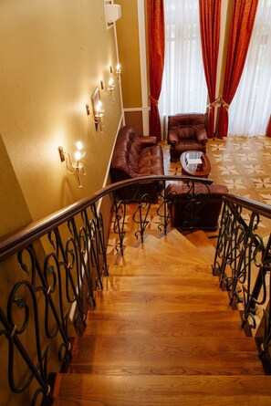 Suite | Living area