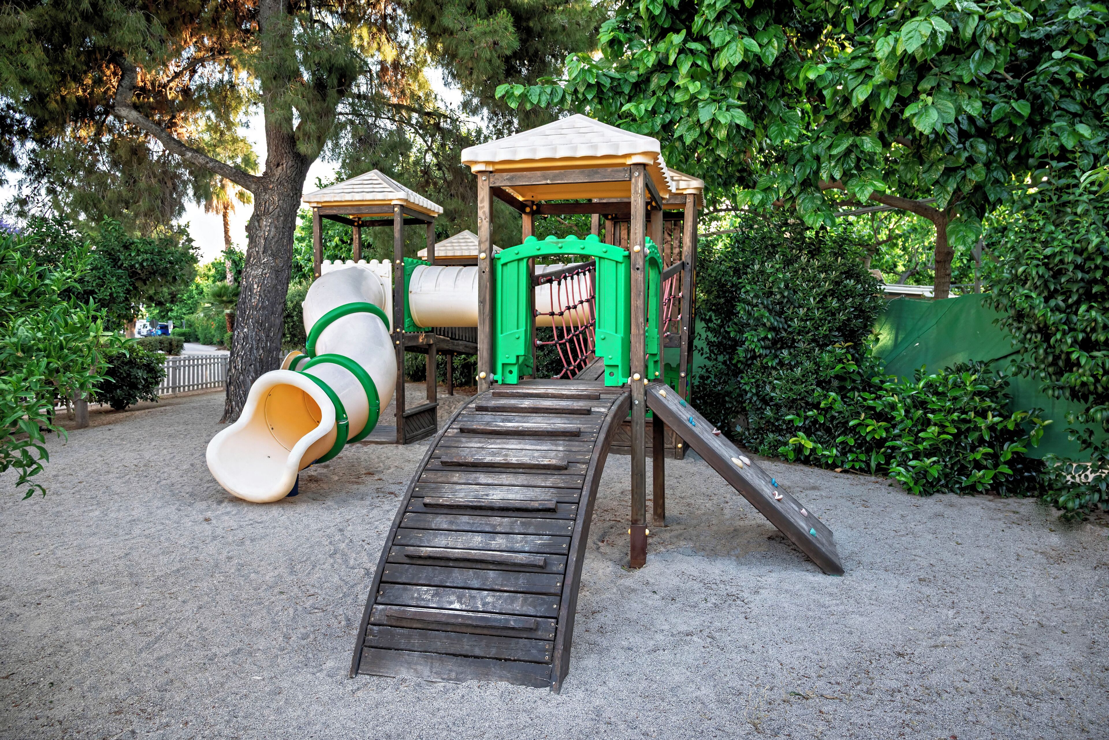 children’s play area – outdoor