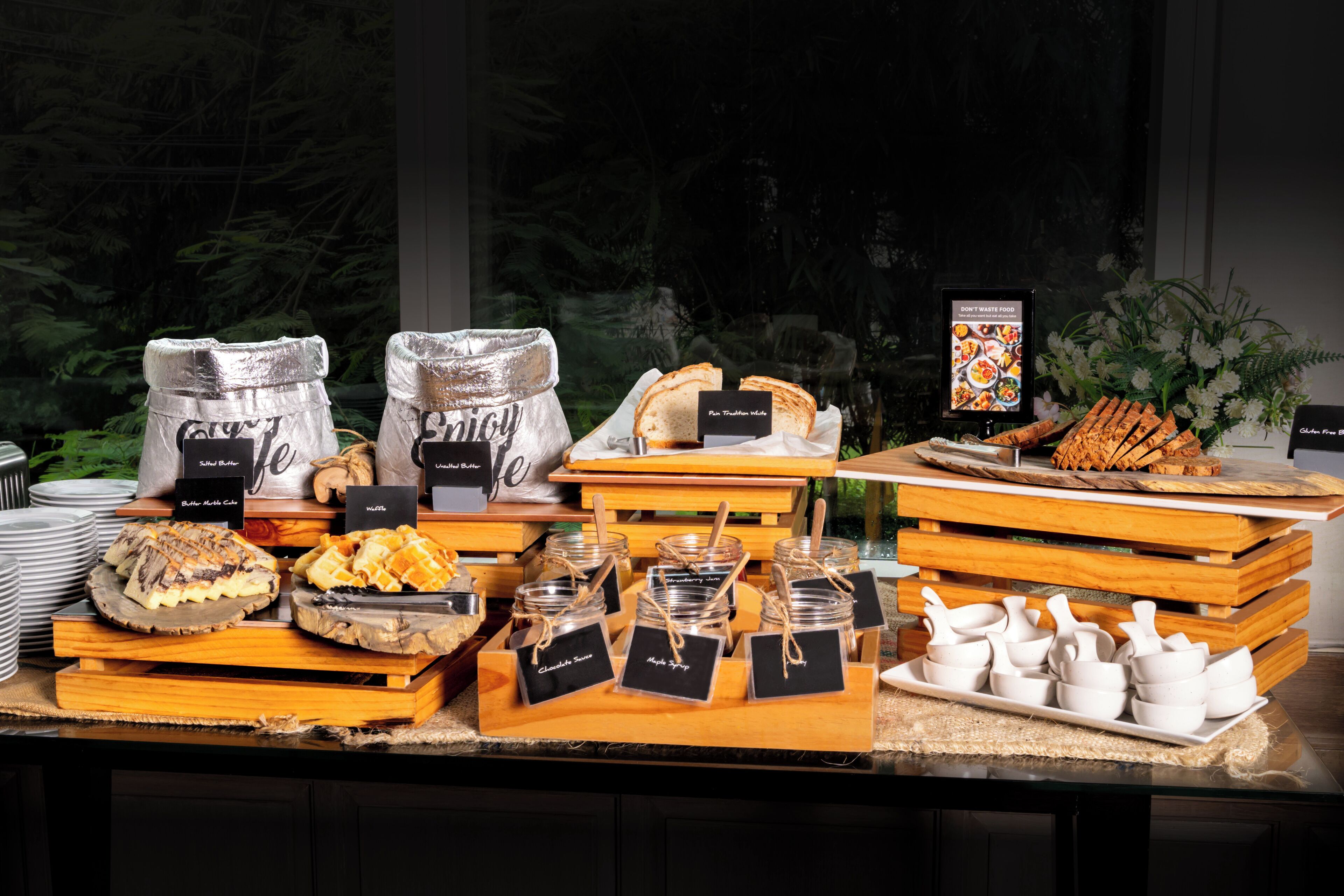 daily buffet breakfast (thb 530 per person)