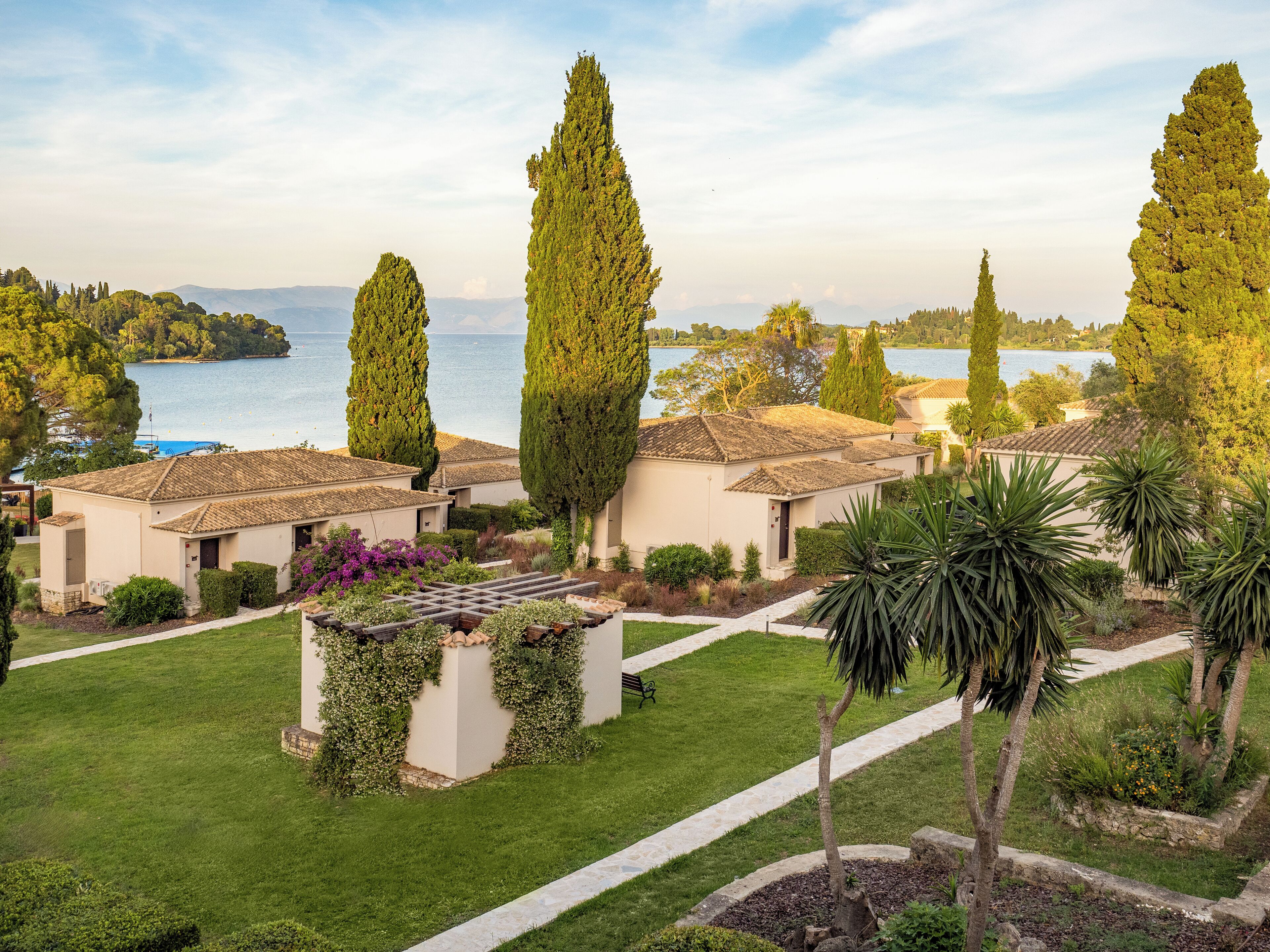 المنطقة المحيطة بالمنشأة