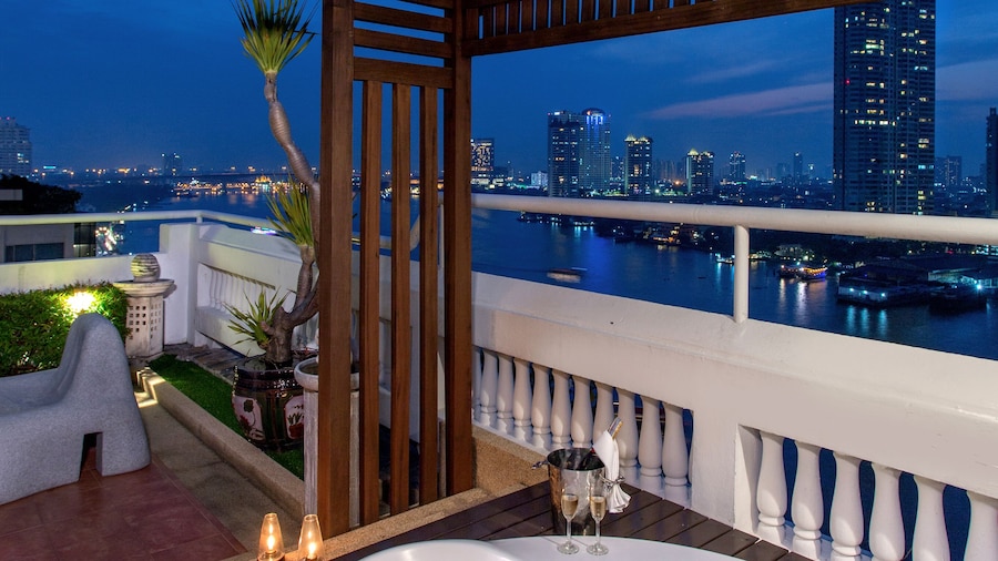 Ramada Plaza by Wyndham Bangkok Menam Riverside