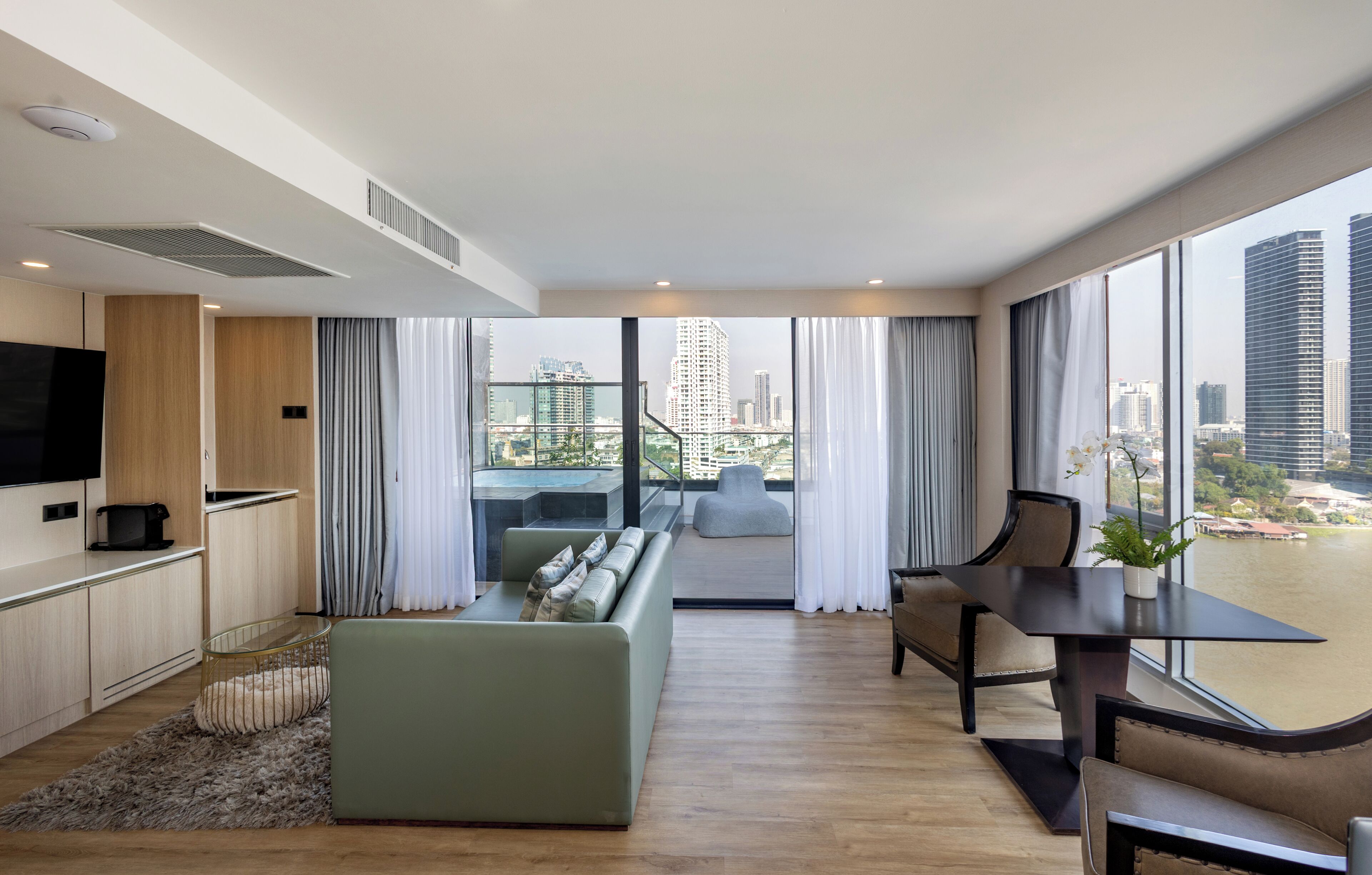 Photo - Ramada Plaza by Wyndham Bangkok Menam Riverside