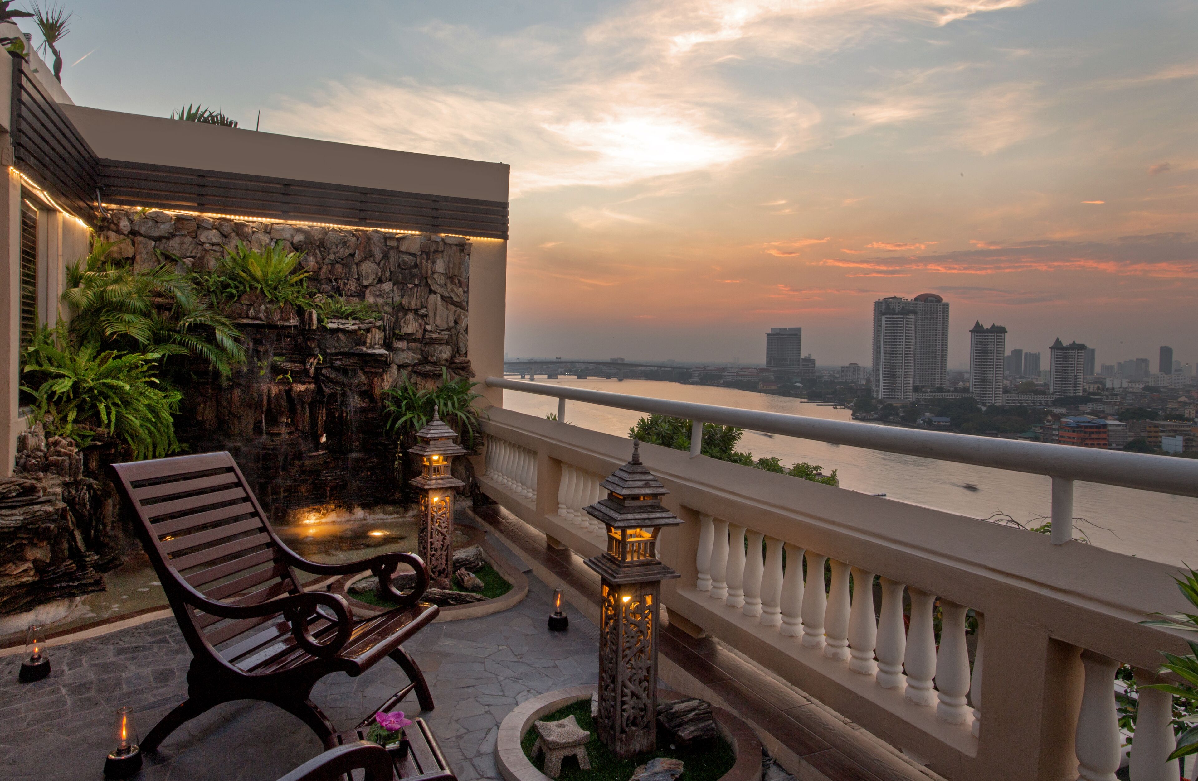 Photo - Ramada Plaza by Wyndham Bangkok Menam Riverside