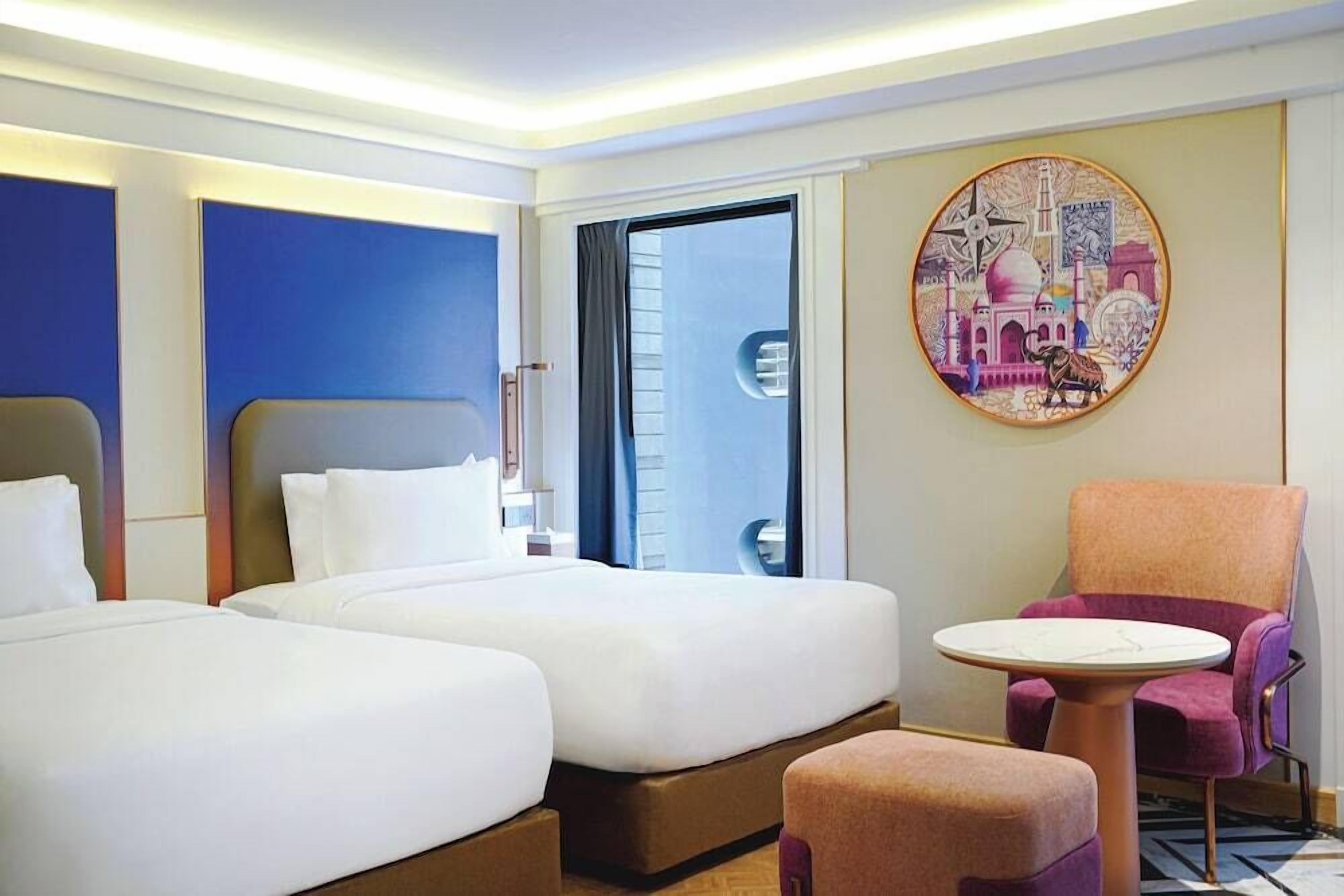 Ropa de cama de alta calidad, edredón y minibar 