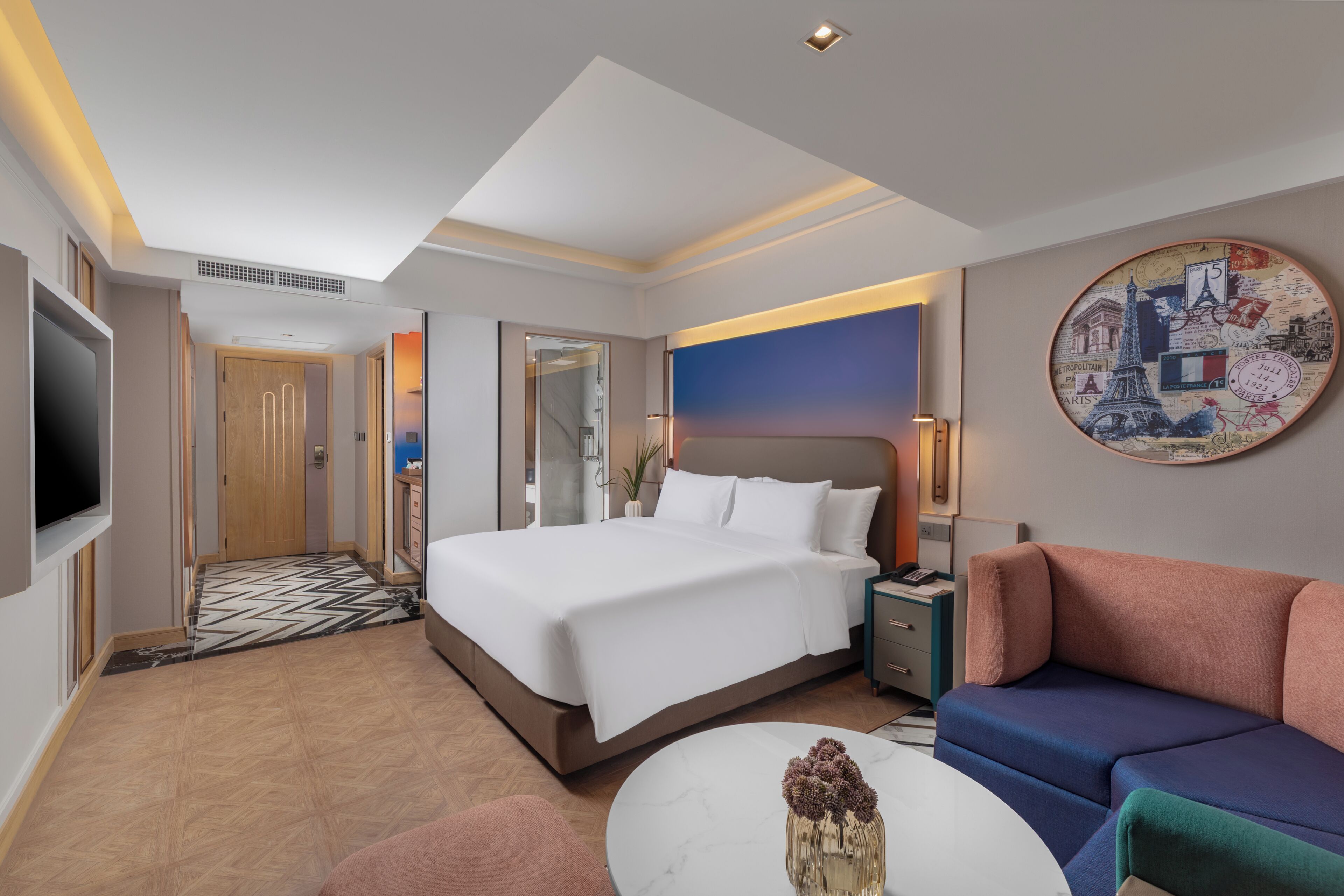 Premium bedding, down duvets, minibar, in-room safe