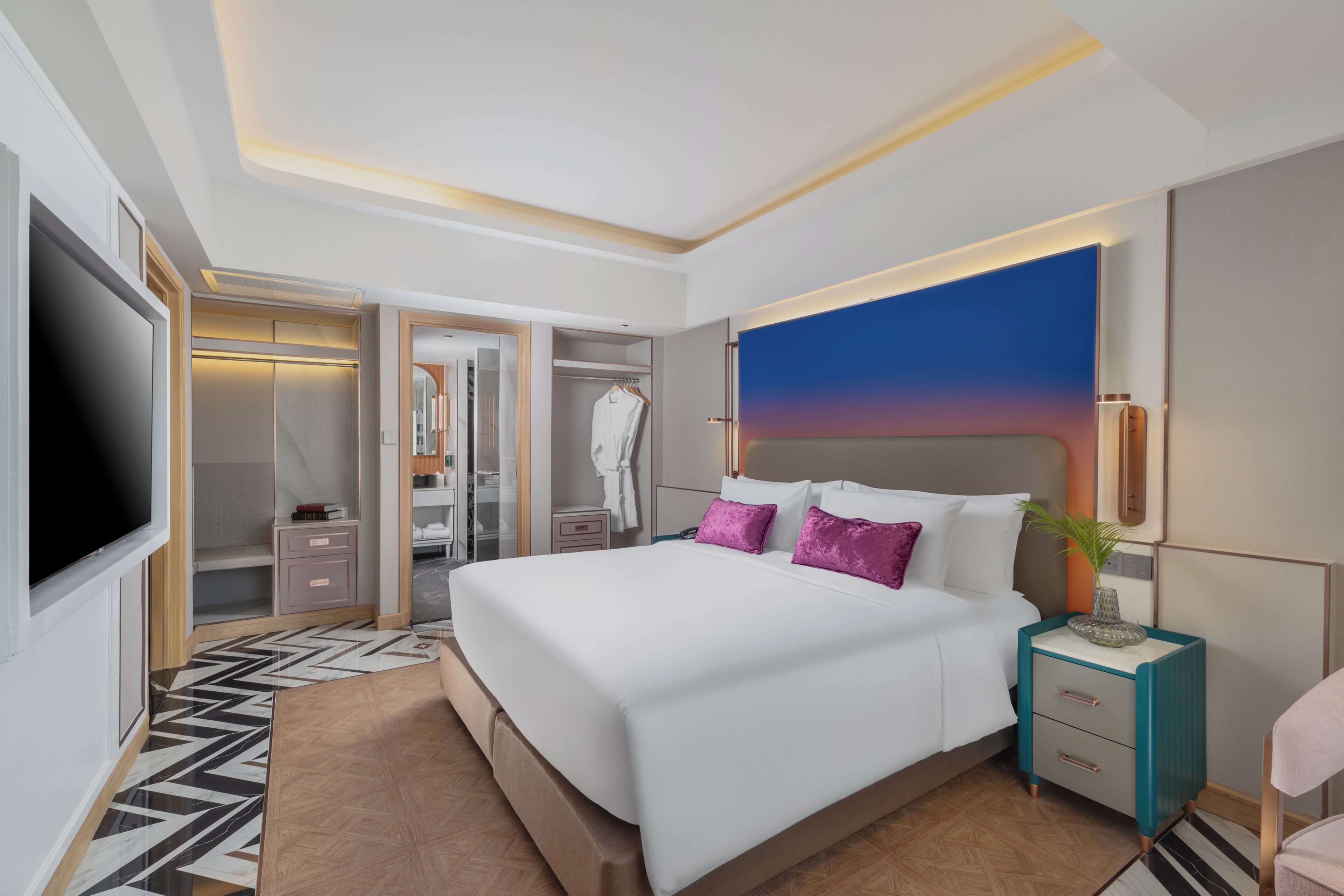 Premium bedding, down duvets, minibar, in-room safe