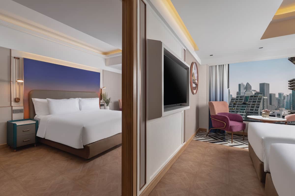 Family Connecting room | 1 bedroom, premium bedding, down duvets, minibar