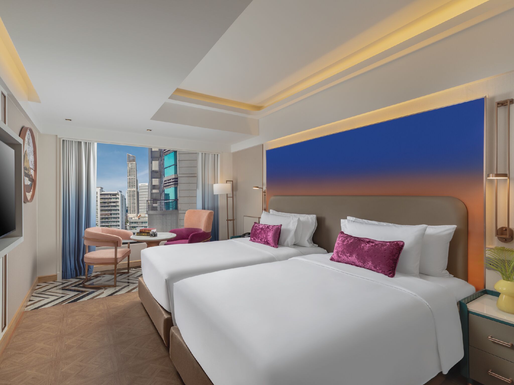 Premium bedding, down duvets, minibar, in-room safe