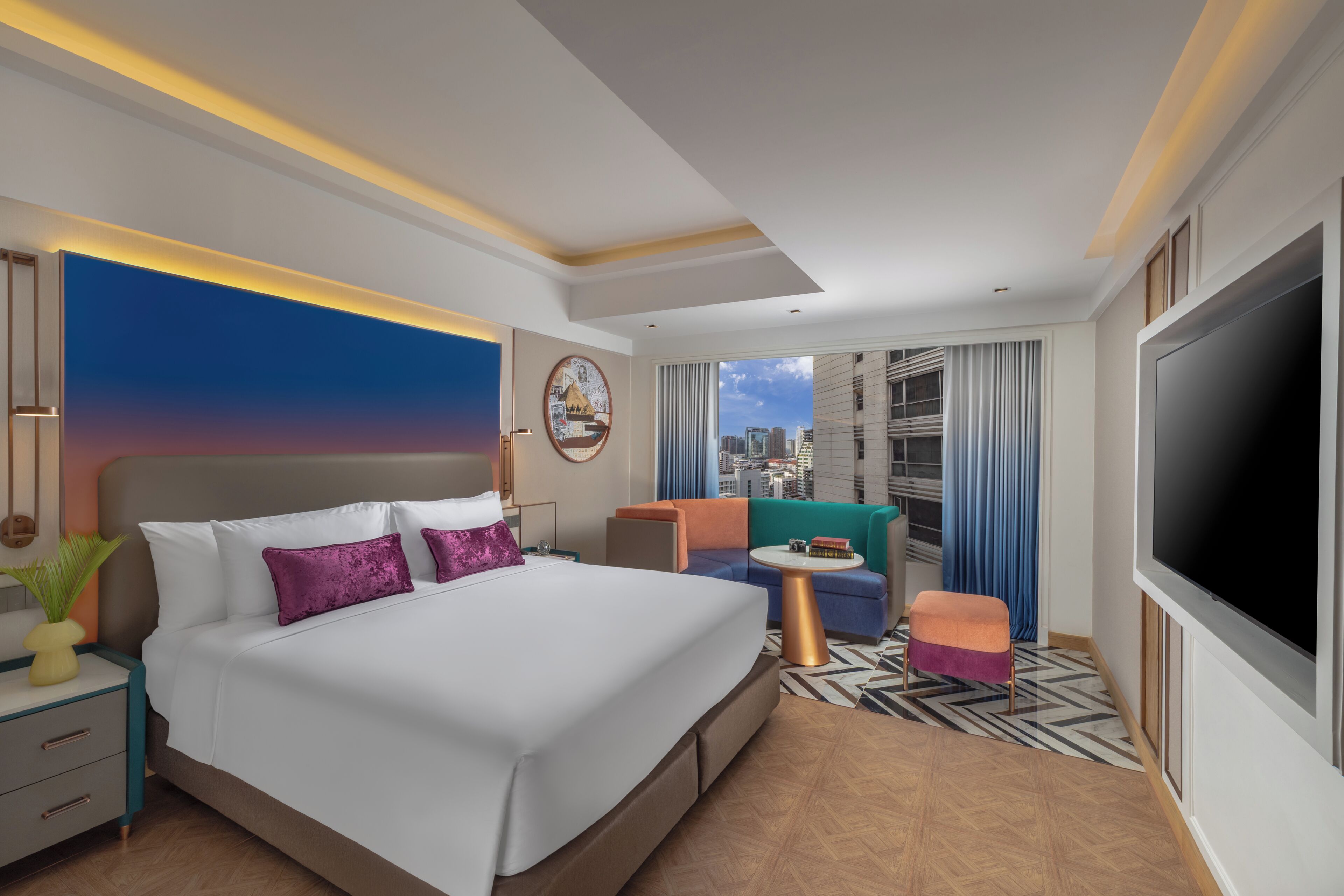 Premium bedding, down duvets, minibar, in-room safe