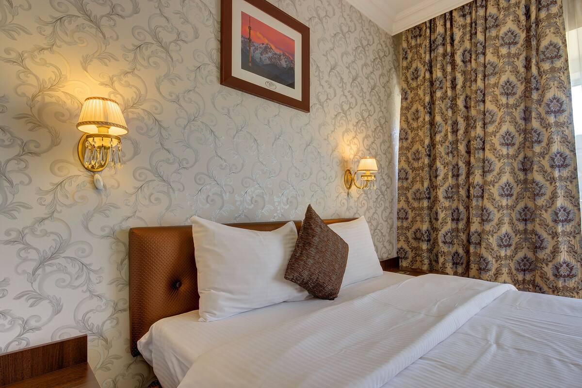 Minibar, desk, iron/ironing board, rollaway beds