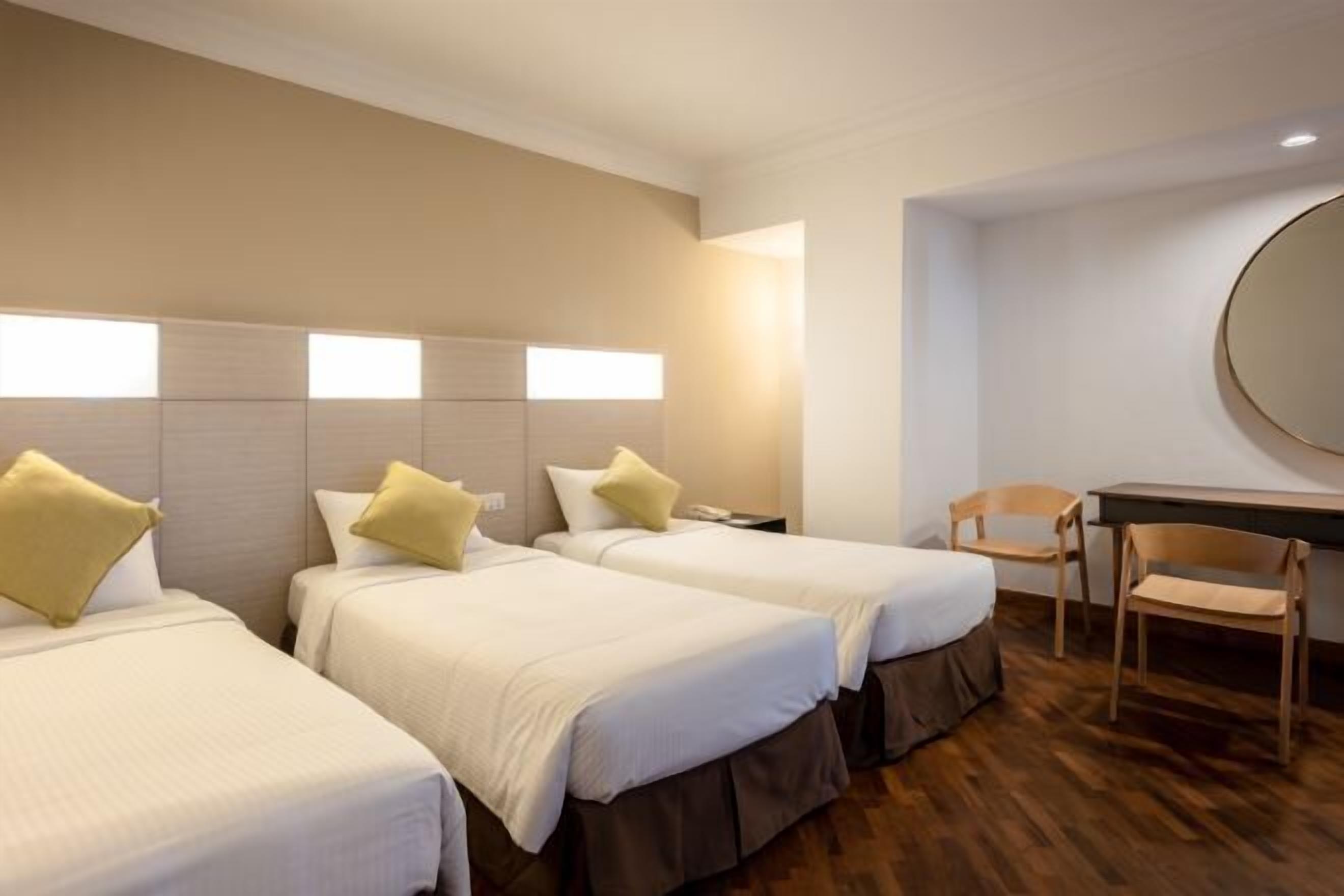 Premium bedding, minibar, in-room safe, desk