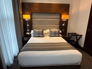 Club Double Room | In-room safe, desk, iron/ironing board, free WiFi