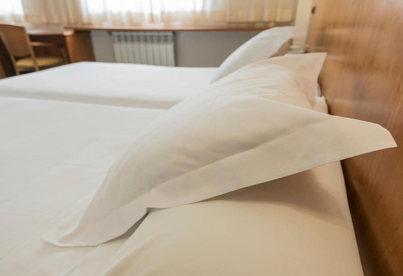 basic double or twin room, 1 bedroom | 1 bedroom, in-room safe, desk, cots/infant beds