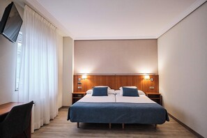 1 bedroom, in-room safe, desk, cots/infant beds