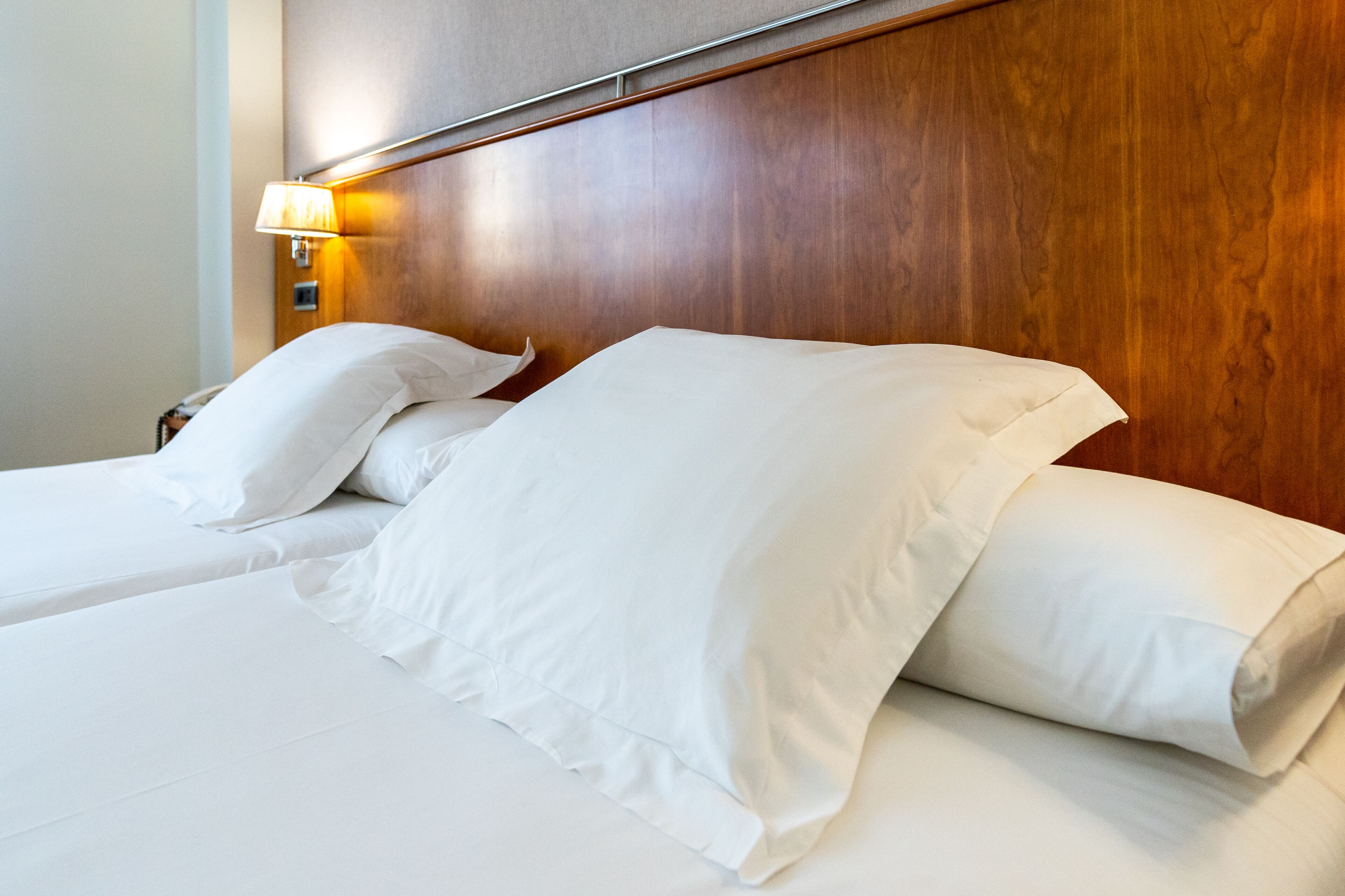 basic double or twin room, 1 bedroom | 1 bedroom, in-room safe, desk, cots/infant beds