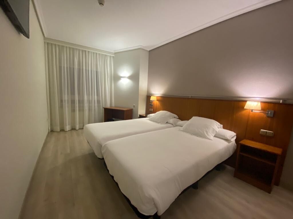 basic double or twin room, 1 bedroom | 1 bedroom, in-room safe, desk, cots/infant beds