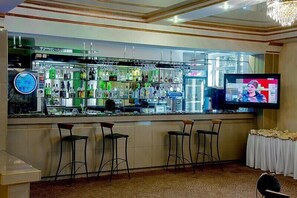 Bar (in der Unterkunft)