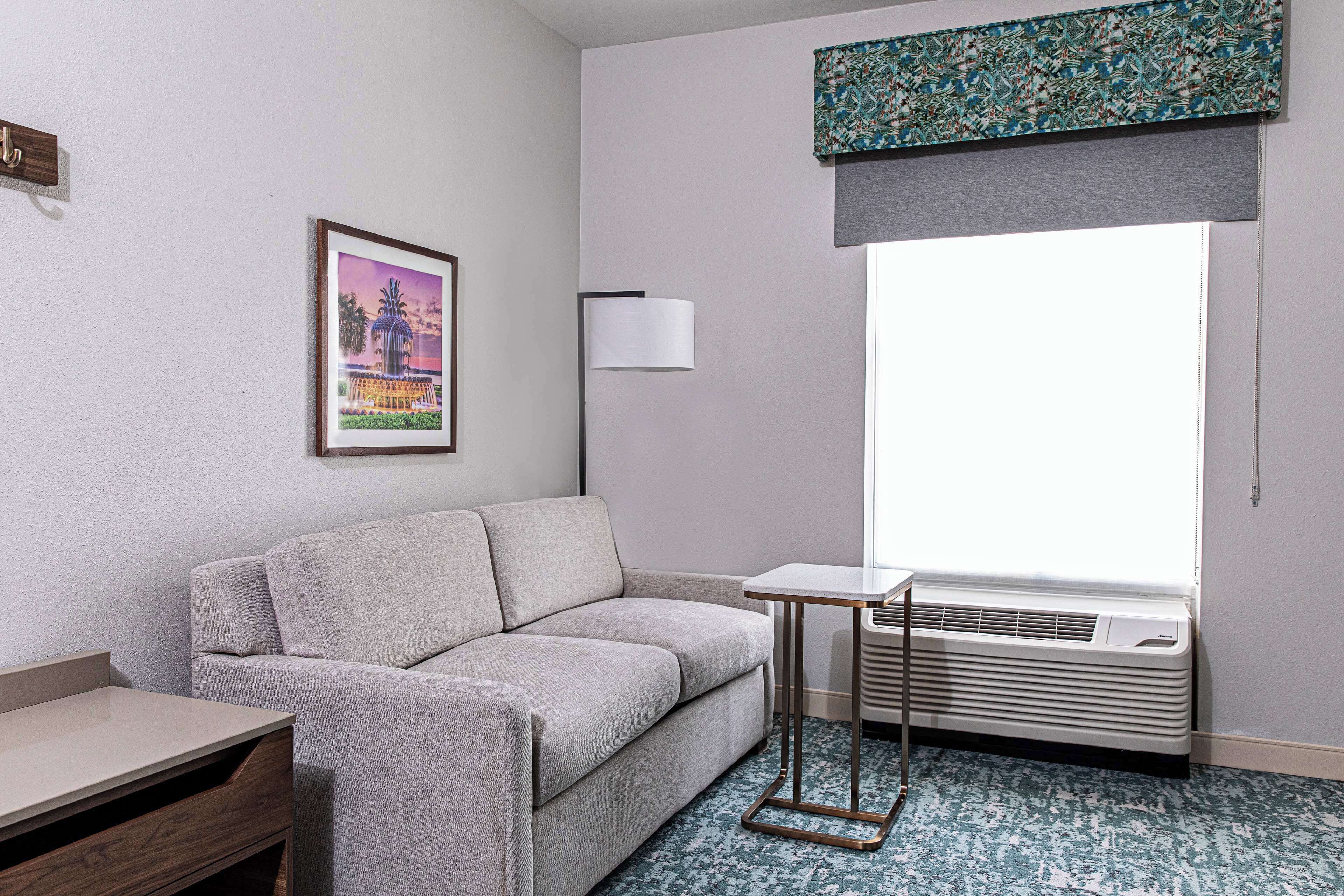 king suite kitchen nonsmoking | living area | 50-inch lcd tv with cable channels, tv