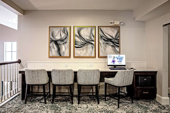 Business center at Hampton Inn & Suites Charleston/West Ashley