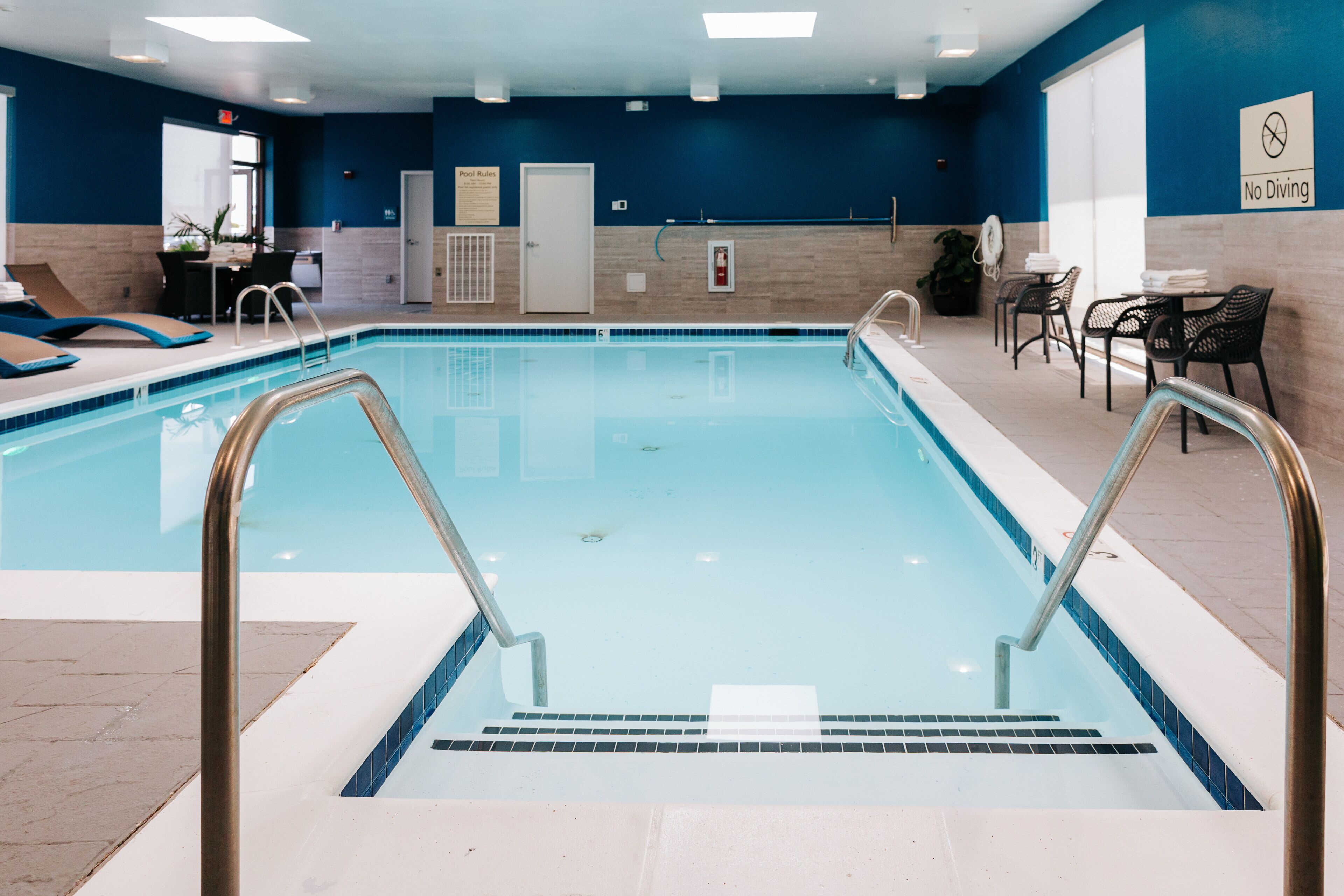 Una piscina cubierta