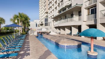 9 outdoor pools, pool umbrellas, sun loungers