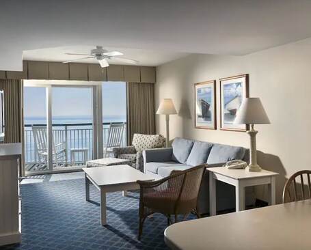 Hampton Inn Suites Myrtle Beach Oceanfront - Image 1